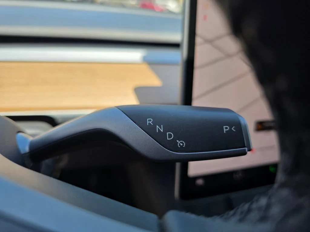 Used 2023  Tesla Long Range image 21