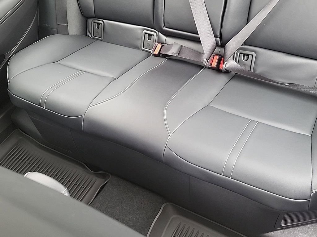 2026 Toyota Corolla XLE - Photo 21