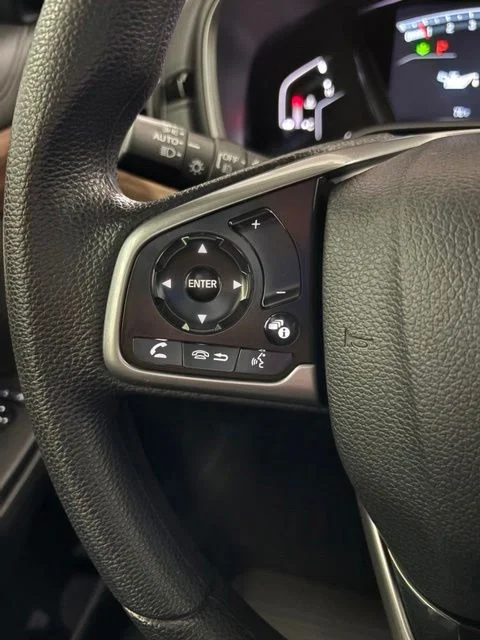 Used 2022 White Honda EX image 17