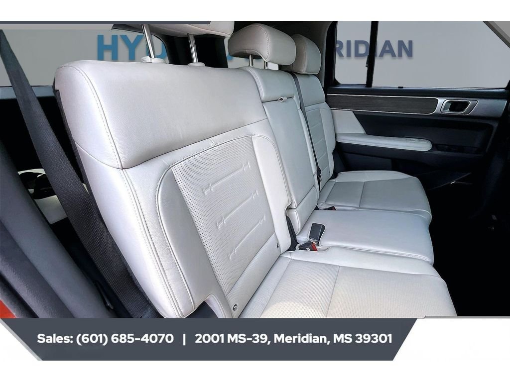 2025 Hyundai Santa Fe Limited - Photo 20
