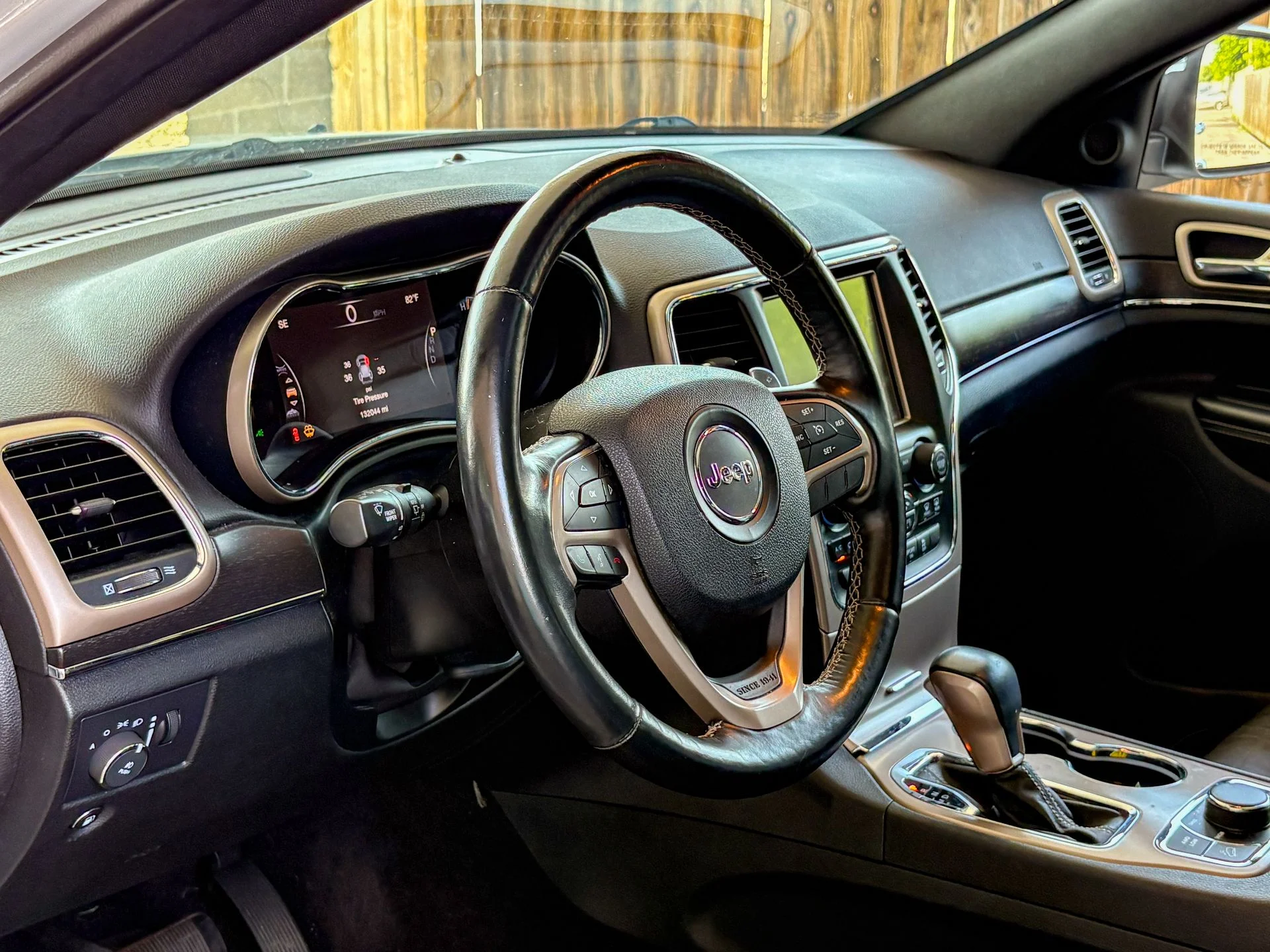 Used 2016 White Jeep Limited image 2