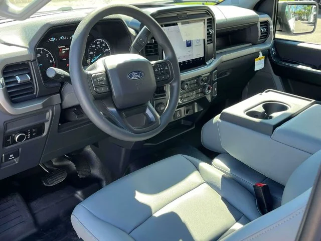 New 2026 Oxford White Ford XL image 13