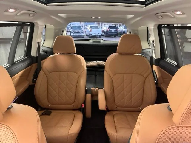 Certified Used 2023 White BMW xDrive40i image 29