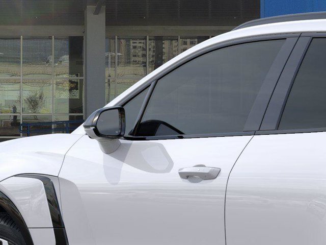 New 2025 Iridescent Pearl Tricoat Chevrolet RS image 12