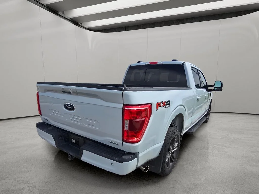 Used 2022 SPACE WHITE METALLIC Ford XLT image 5