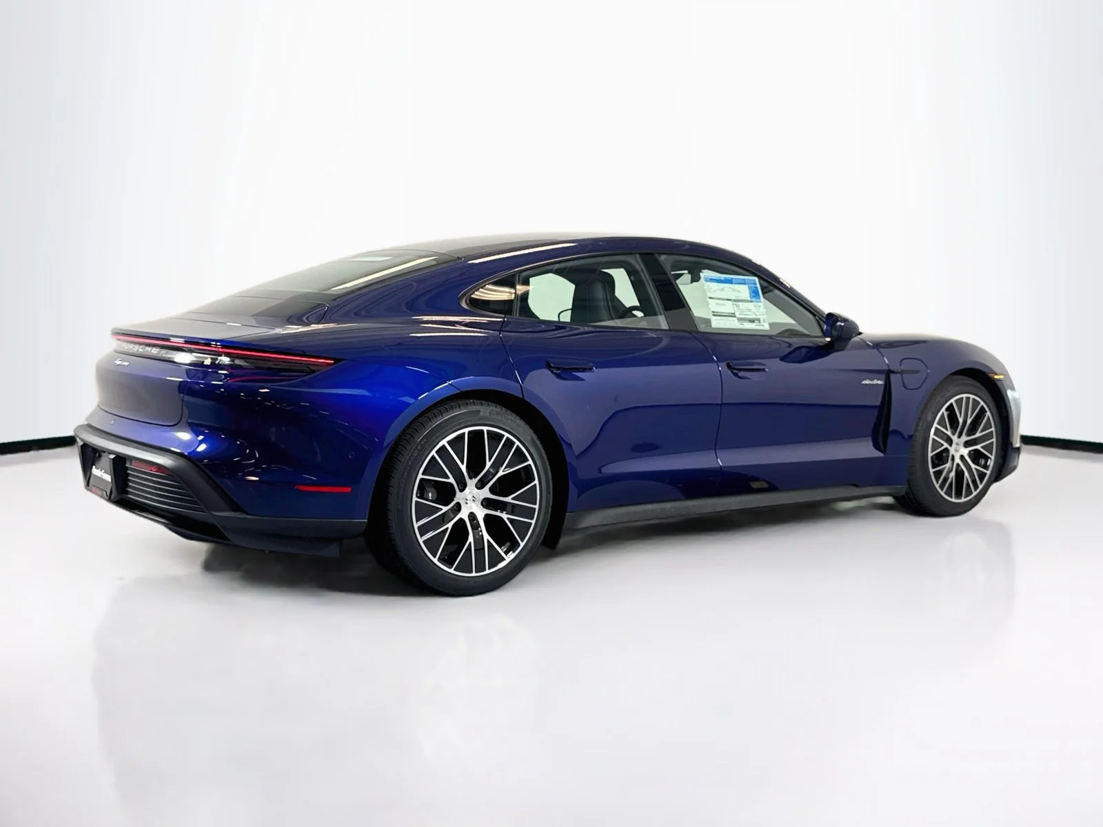 New 2026 Gentian Blue Metallic Porsche  image 9