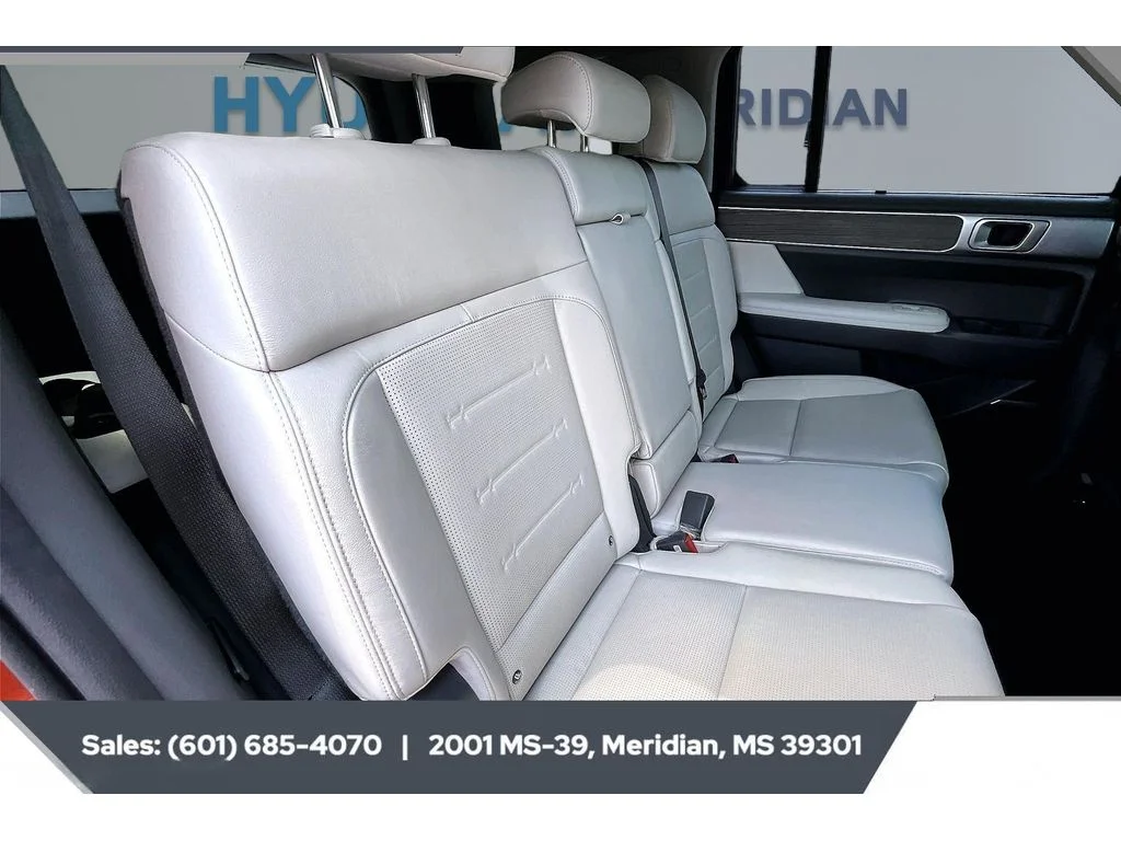 Used 2025 Terracotta Orange Hyundai Limited image 20