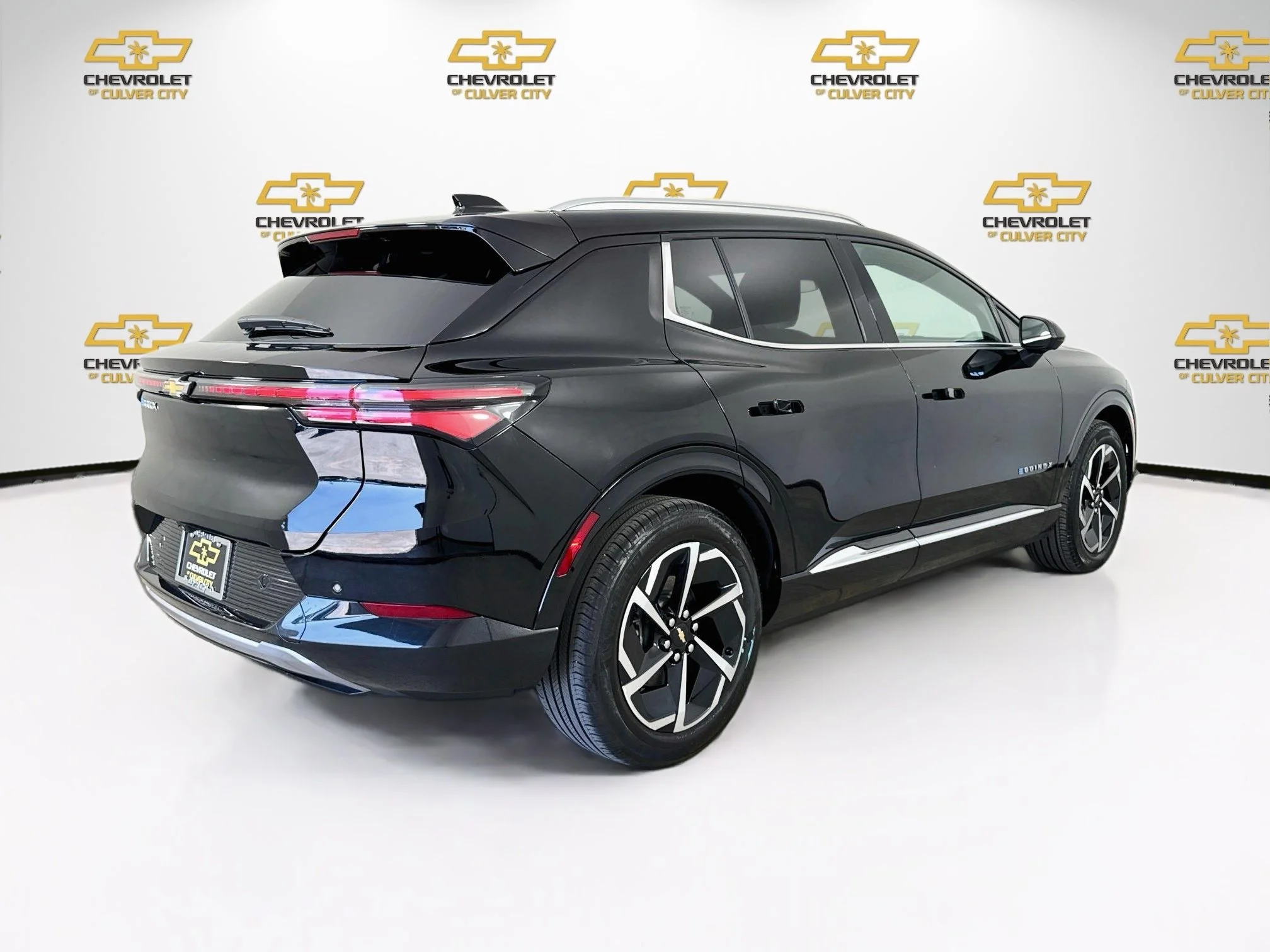 Used 2025 Black Chevrolet LT image 8