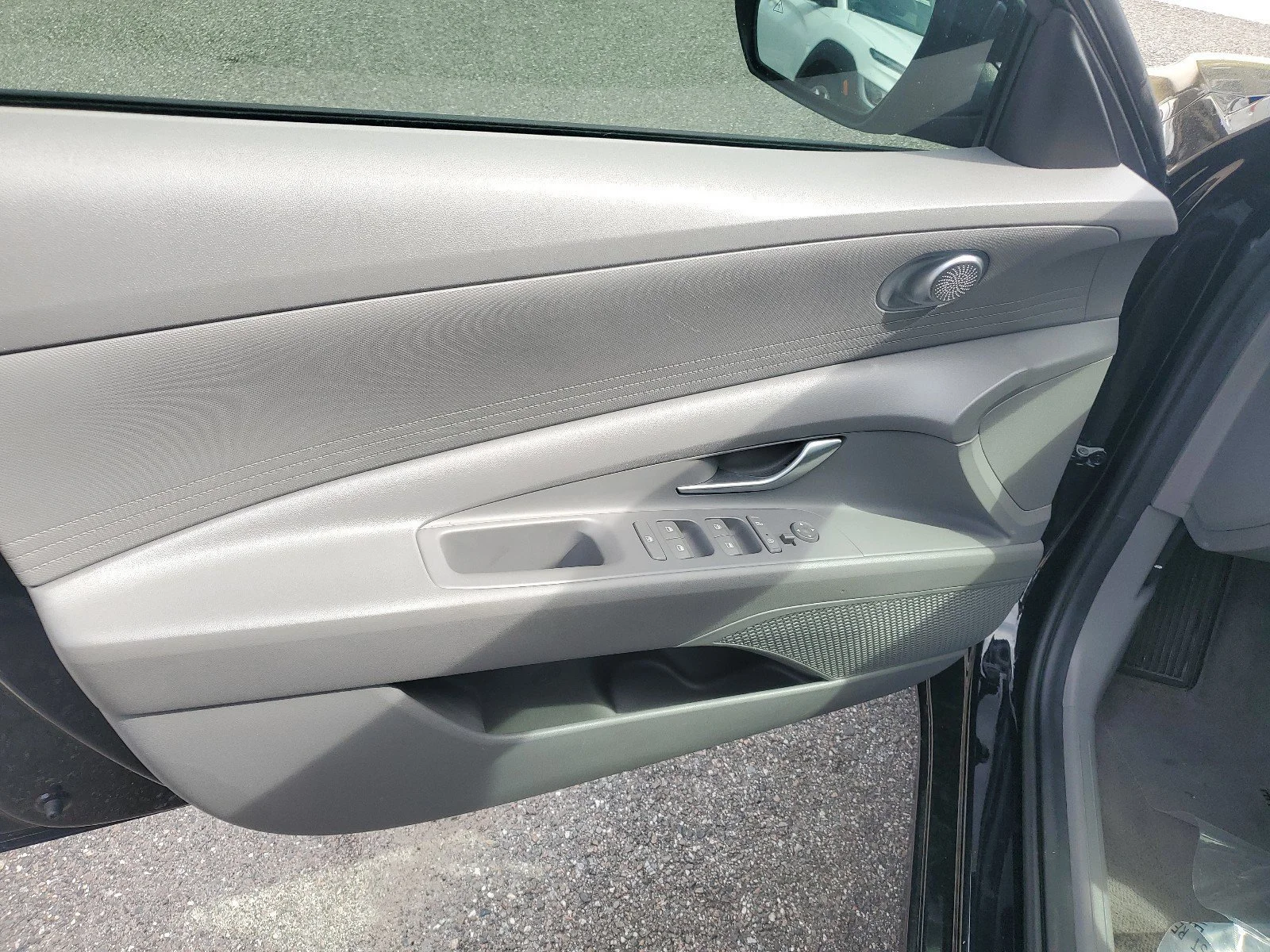 Used 2021 Phantom Black Hyundai Blue image 9