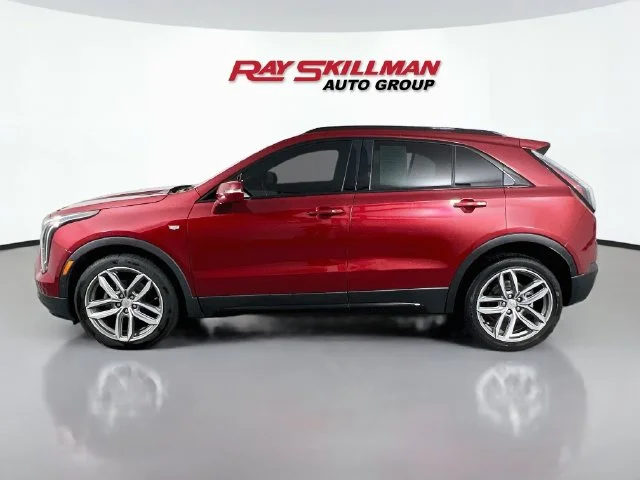 Used 2020 Red Cadillac Sport image 4