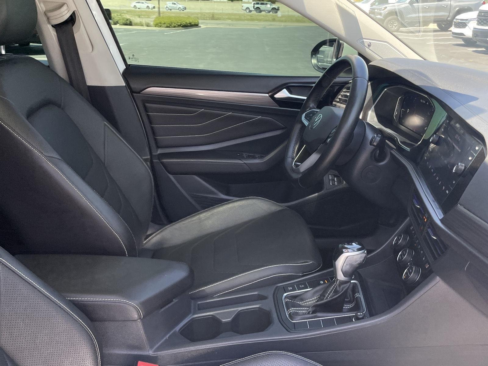 2023 Volkswagen Jetta SEL - Photo 38