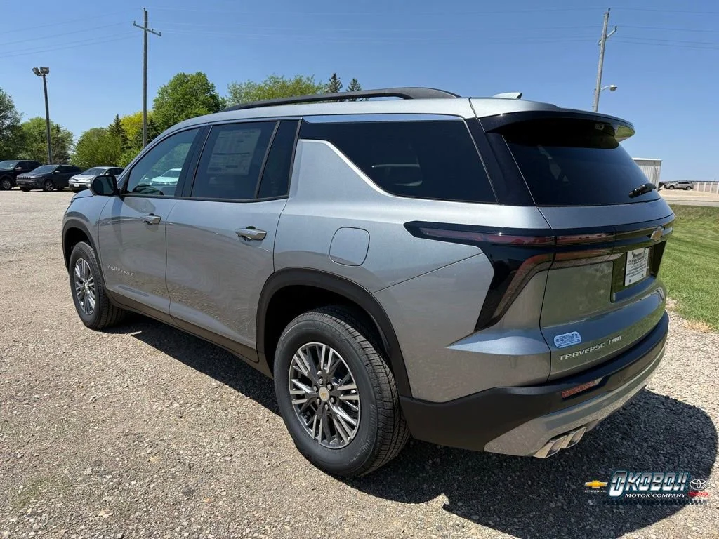 2026 Chevrolet Traverse LT - Photo 5