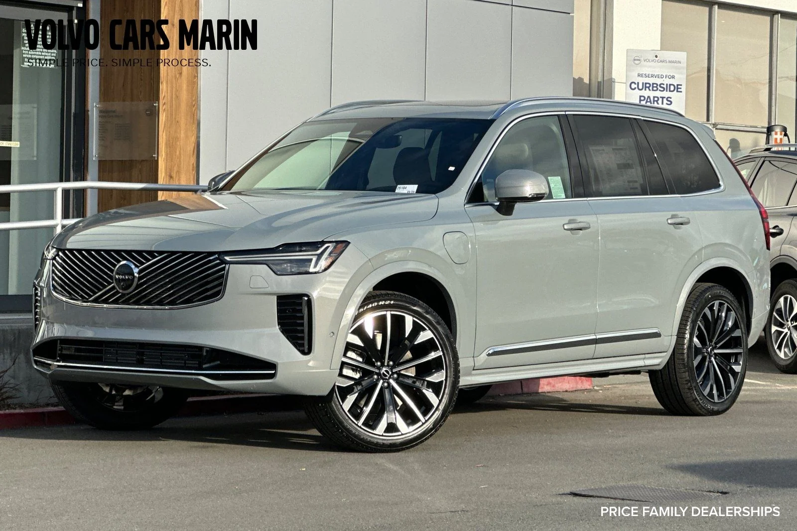 New 2026 Vapour Grey Volvo T8 Plus 7-Seater image 1