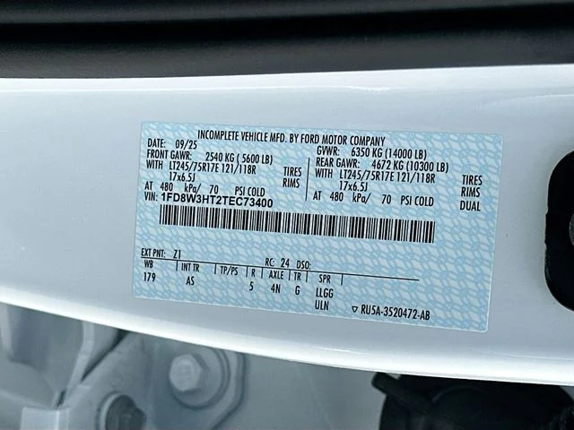 New 2026 Oxford White Ford XL image 18