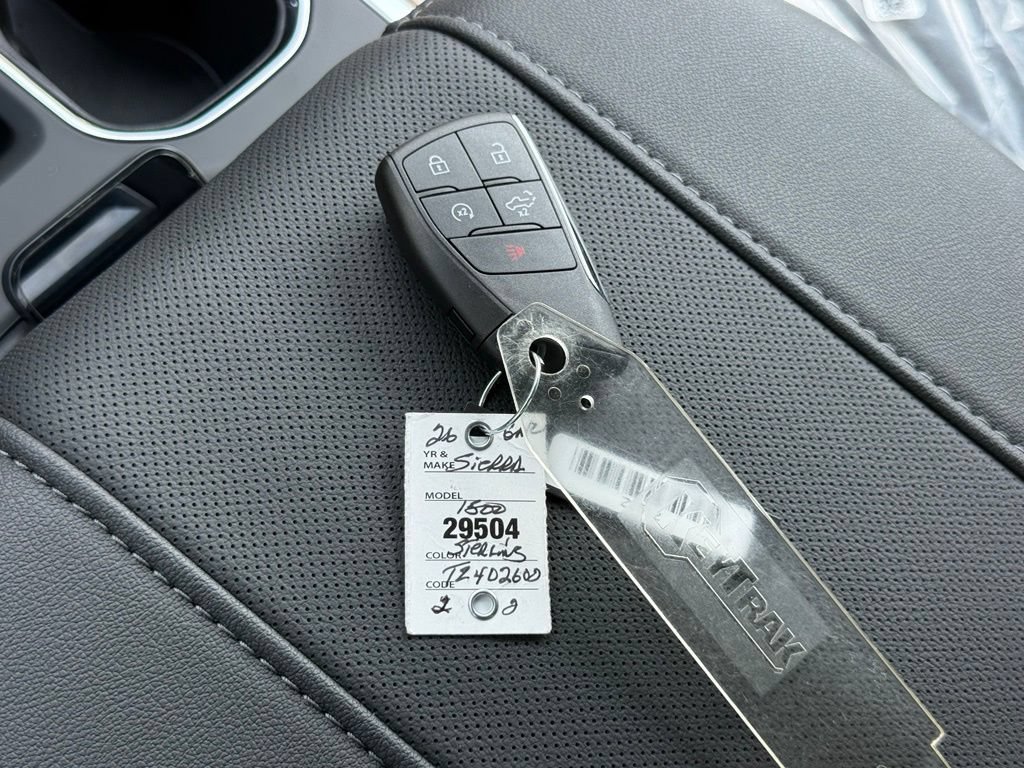 2026 GMC Sierra 1500 SLT - Photo 35