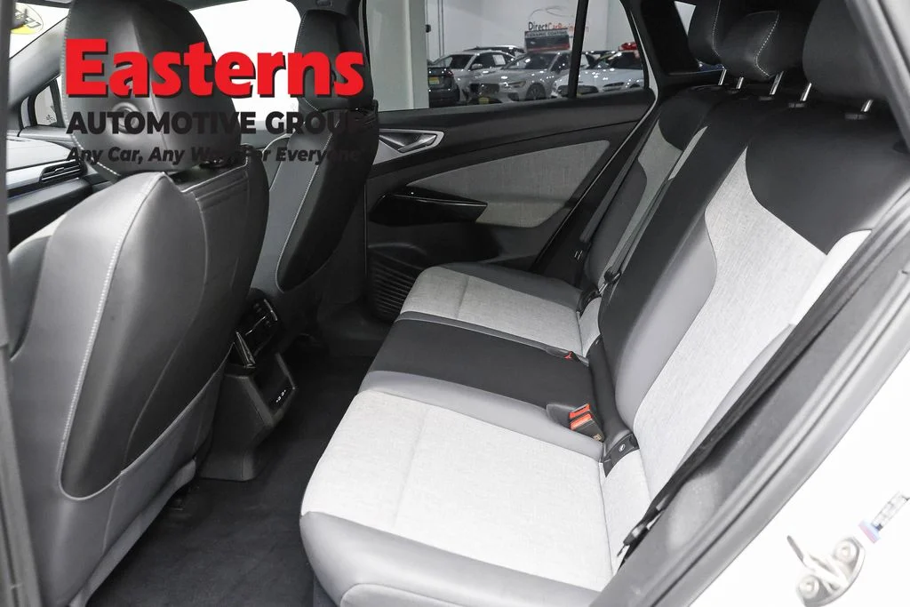 Used 2023 White Volkswagen Pro image 20