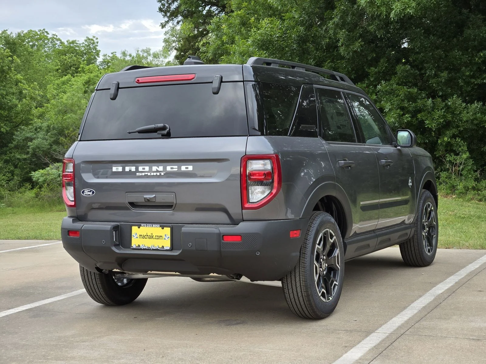 New 2026 Carbonized Gray Metallic Ford Outer Banks® image 3