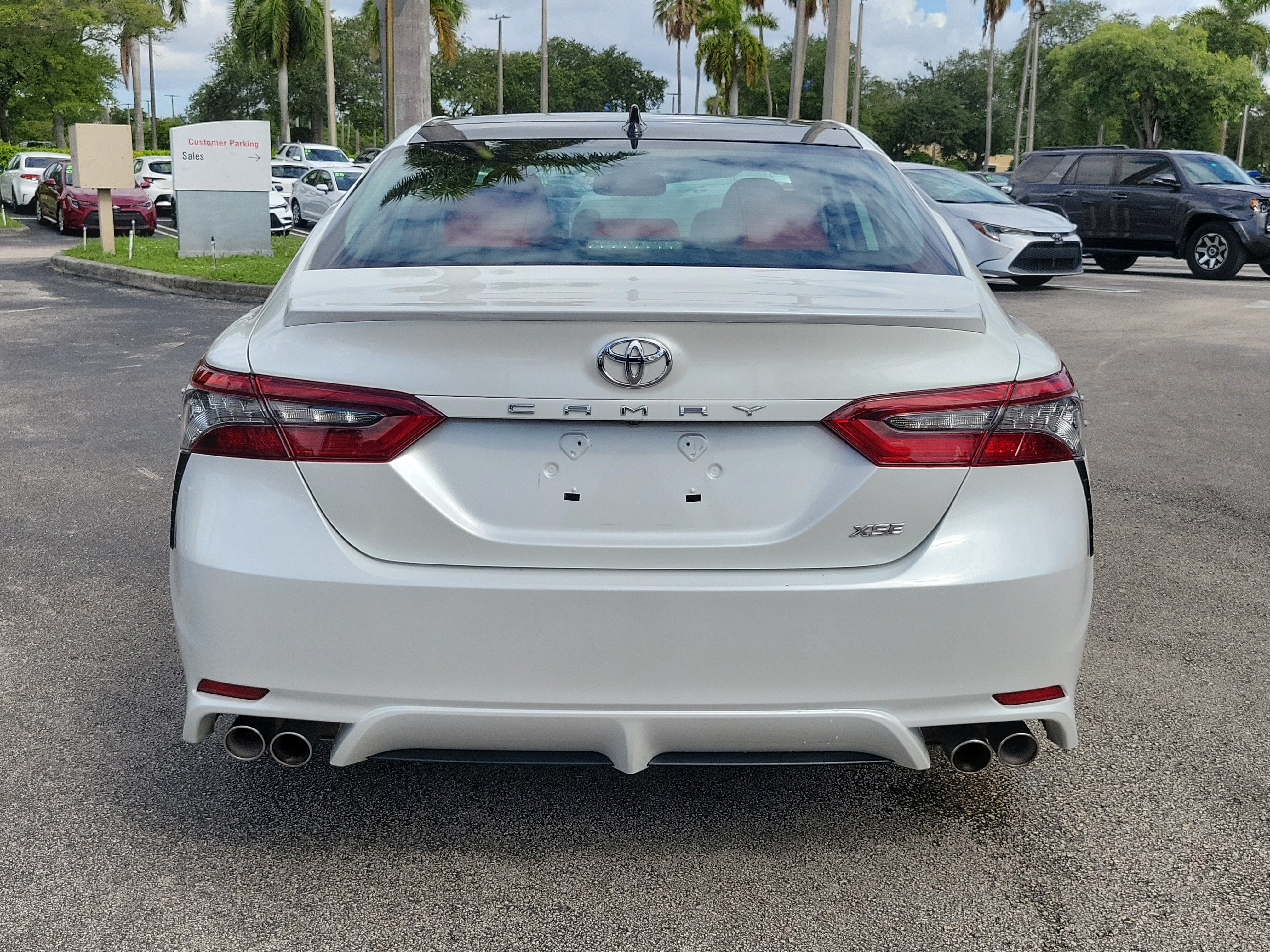Used 2022 Pearl Toyota XSE image 6