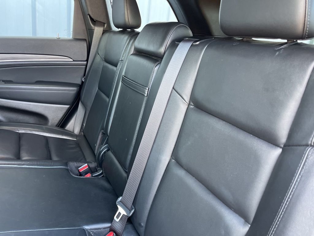 Used 2021 Diamond Black Jeep Limited image 37