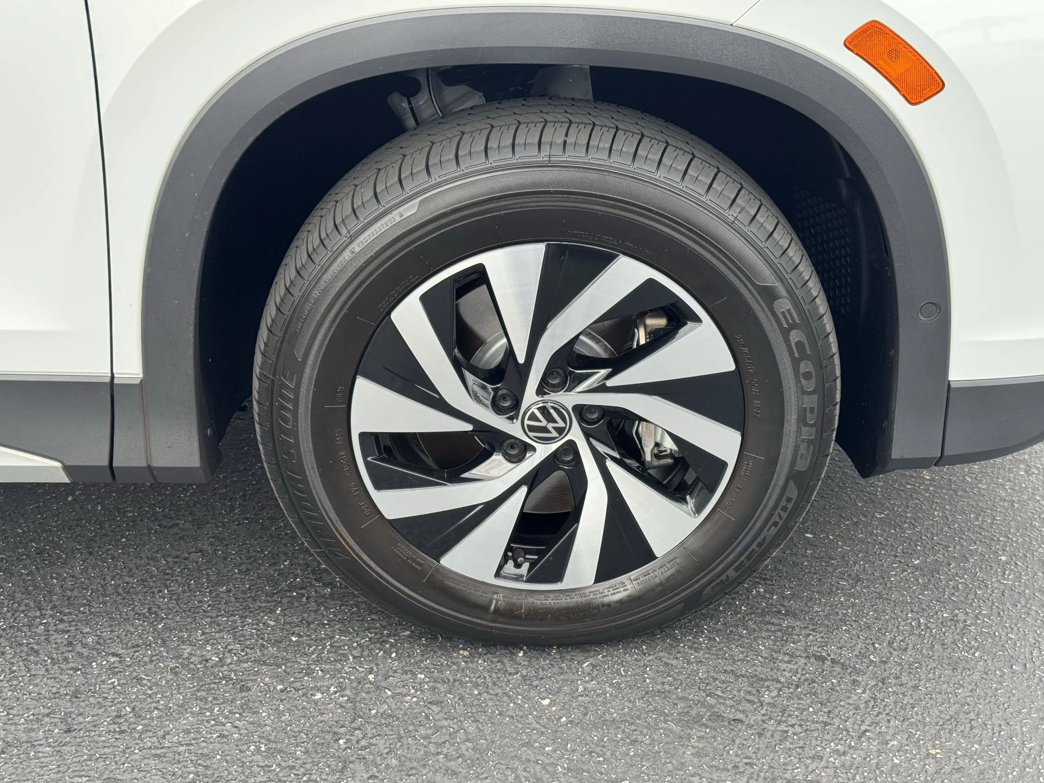 Certified Used 2025 Pure White Volkswagen S image 9