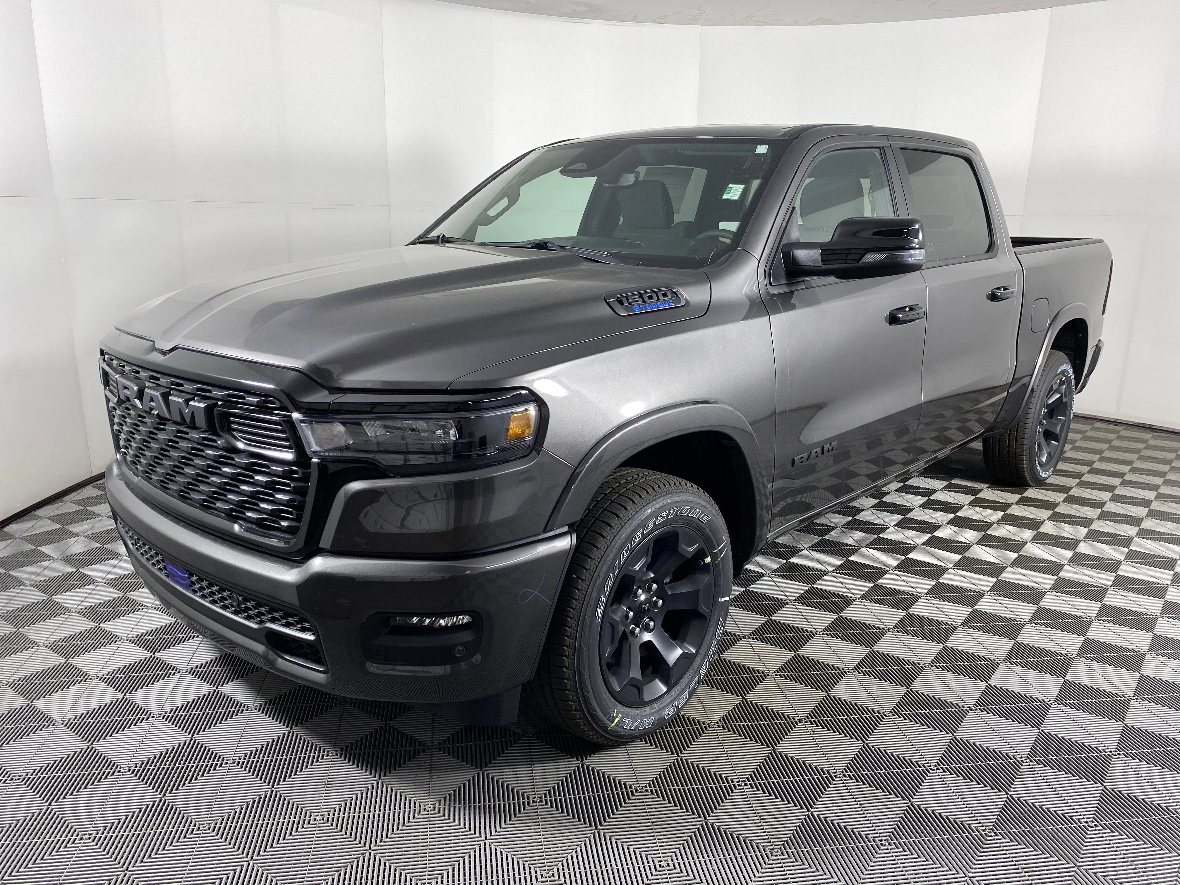 New 2026 Granite Crystal Metallic Clear-Coat Exterior Paint RAM Big Horn/Lone Star image 10
