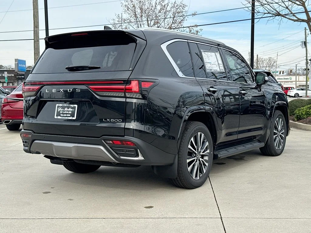 2026 Lexus LX 600 Premium - Photo 8