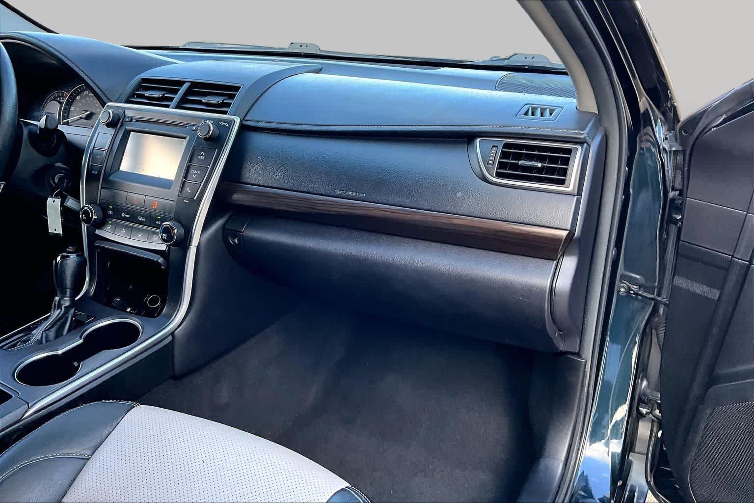 Used 2015 Cosmic Gray Mica Toyota LE image 19