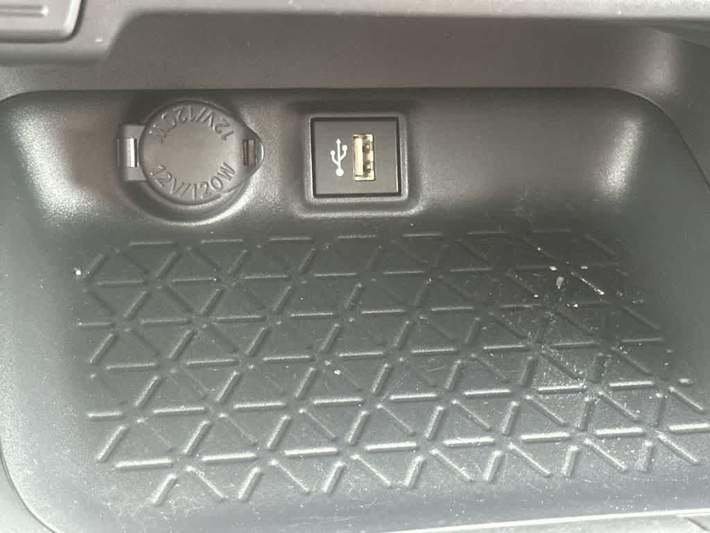 Used 2025 Ice Cap Toyota LE image 24