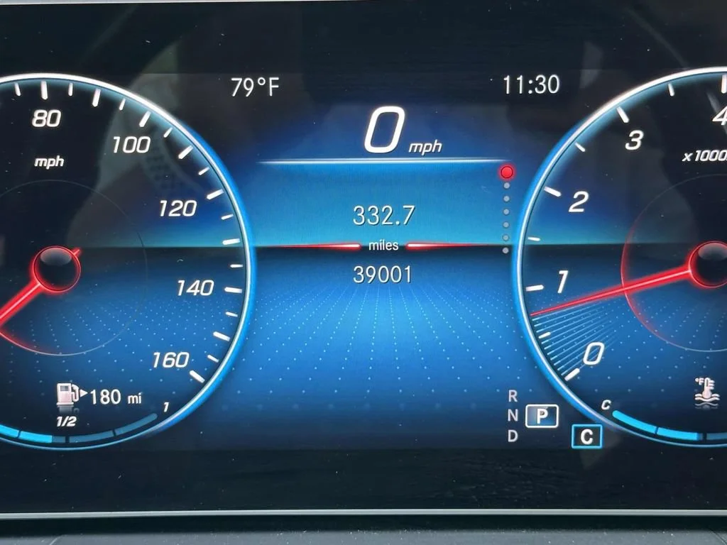Used 2022 Black Mercedes-Benz 4MATIC® image 21
