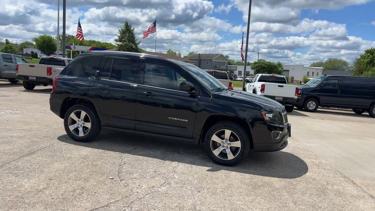 Used 2017 Jeep Compass High Altitude with VIN 1C4NJDEB5HD154860 for sale in Lebanon, OH