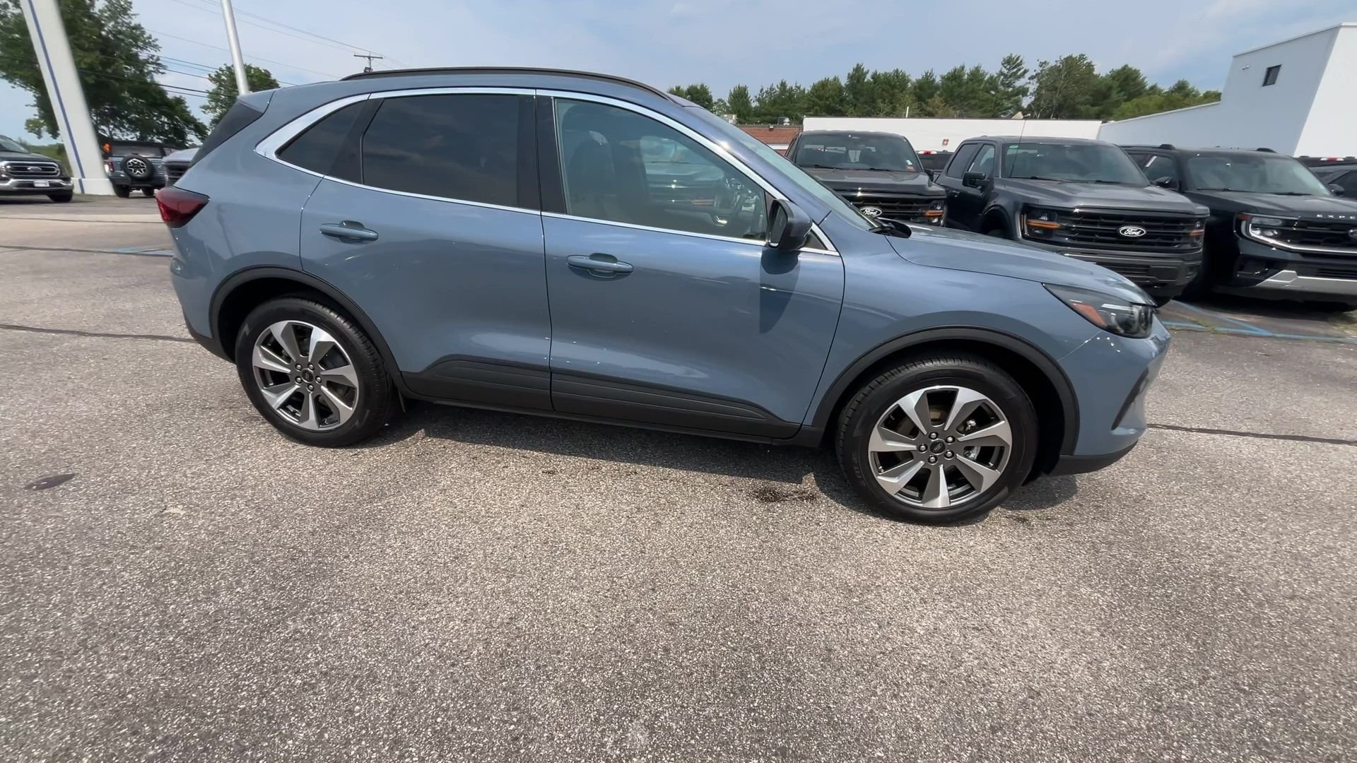 Certified Used 2025 Blue Ford Platinum image 20