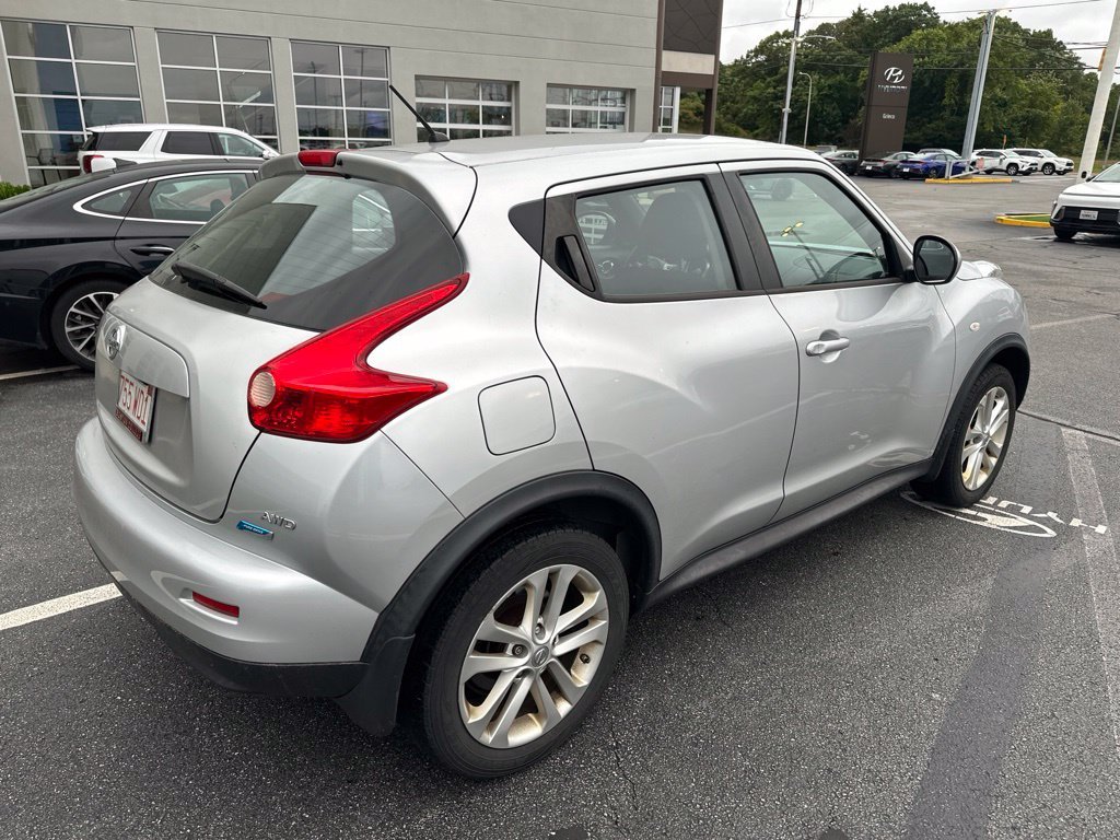 Used 2014 Silver Nissan S image 4