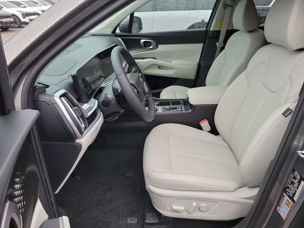 New 2026 Volcanic Sand Kia EX image 22