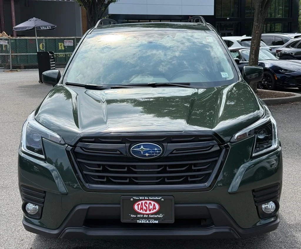 Used 2023 Cascade Green Silica Subaru Premium image 3