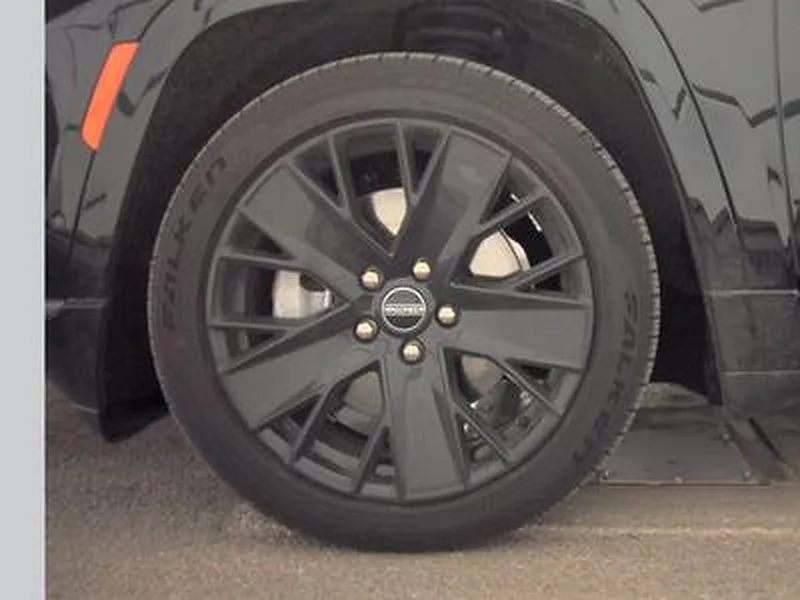 Used 2024 Black Jeep Launch Edition image 9
