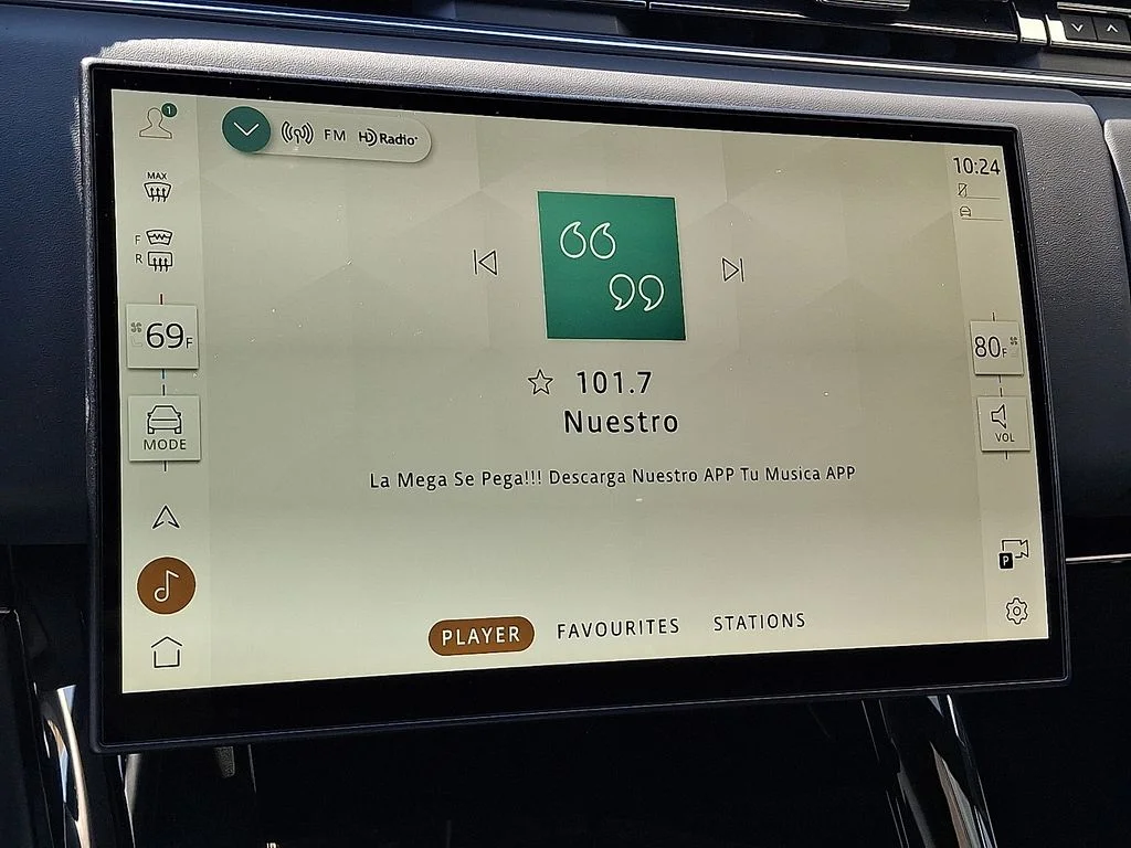New 2026  Land Rover SE image 14