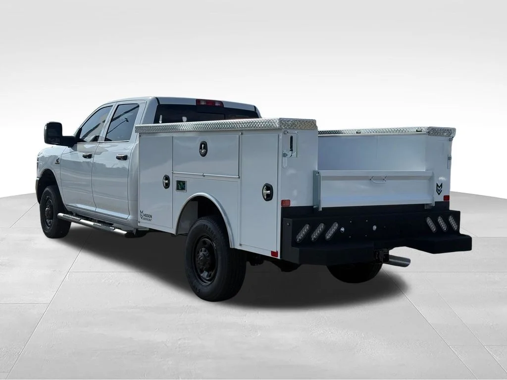 New 2026 Bright White Clear-Coat Exterior Paint RAM Tradesman image 3
