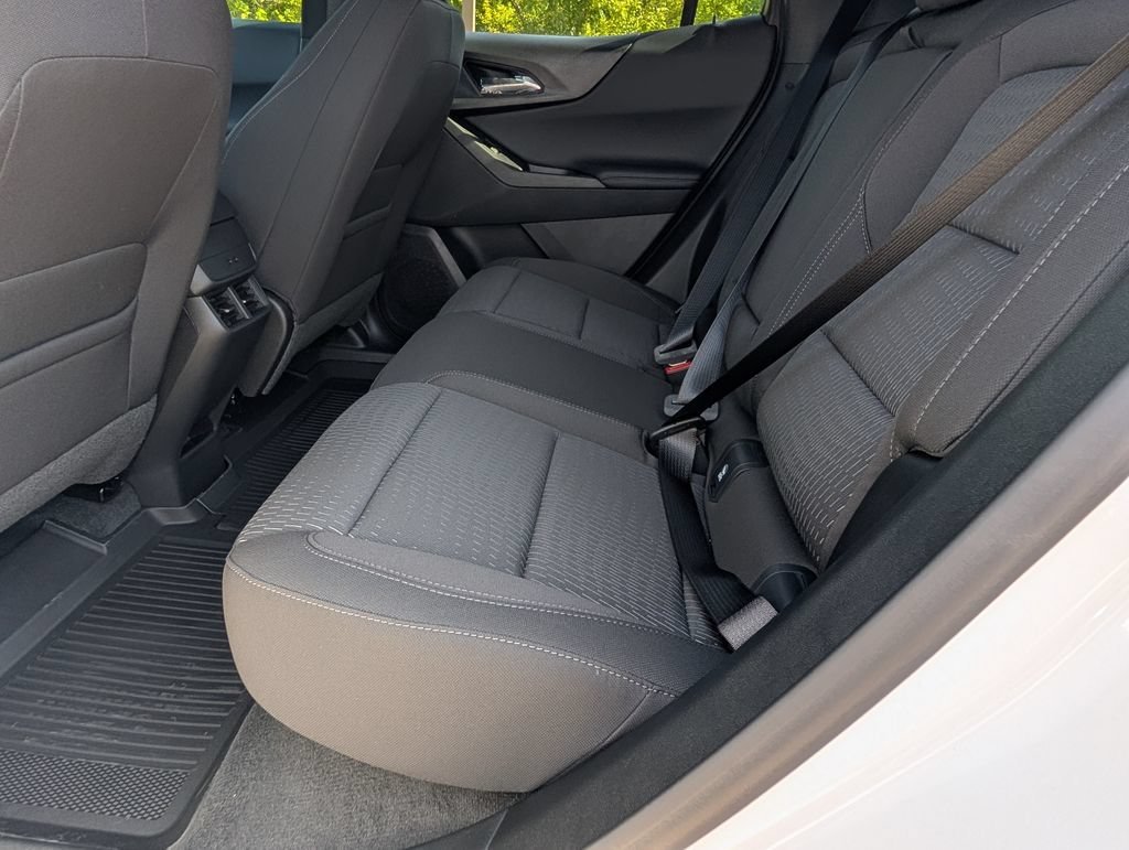2027 Chevrolet Equinox LT - Photo 7