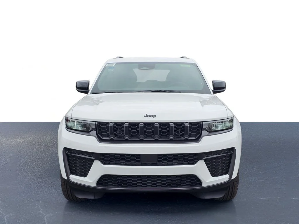 New 2026 Bright White Clear-Coat Exterior Paint Jeep Altitude image 2
