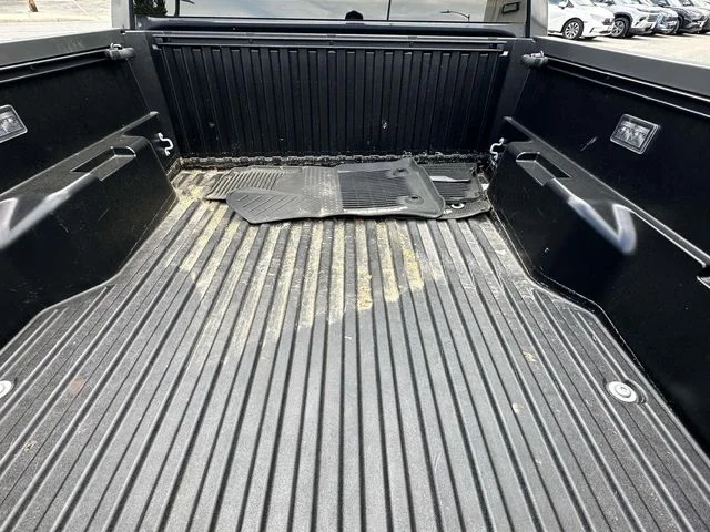 Used 2025  Toyota SR5 image 29