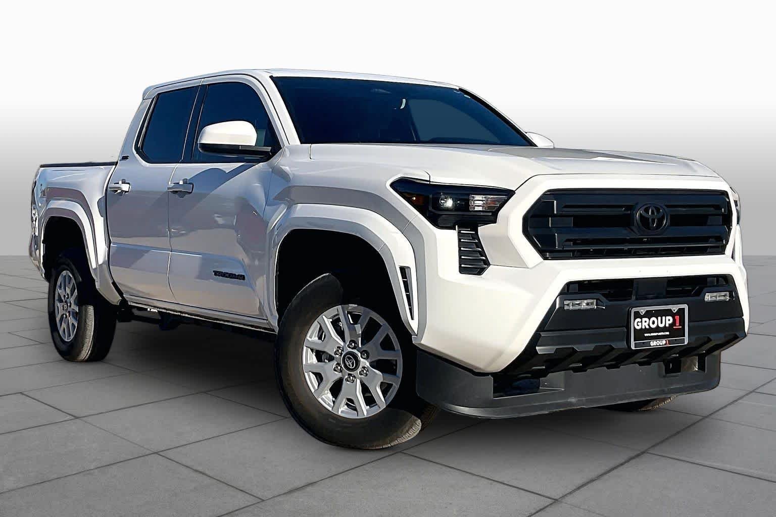 Used 2026 Ice Cap Toyota SR5 image 3