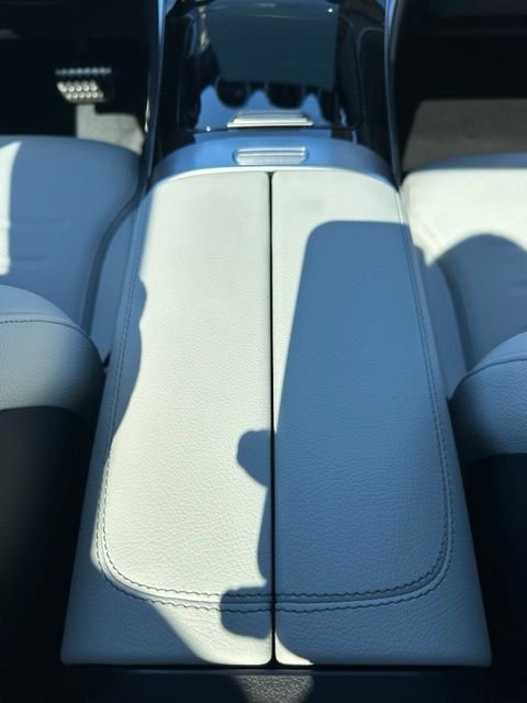 New 2026 Graphite Grey Metallic Mercedes-Benz GLC 300 image 31