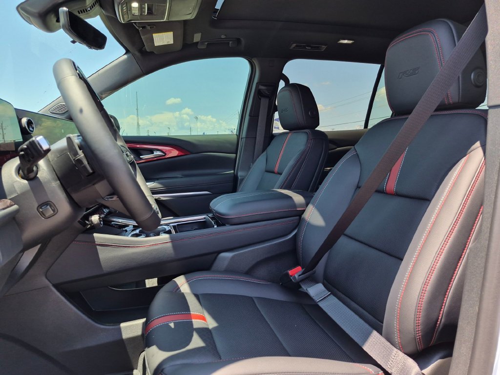 New 2026 Polar White Tricoat Chevrolet RS image 15