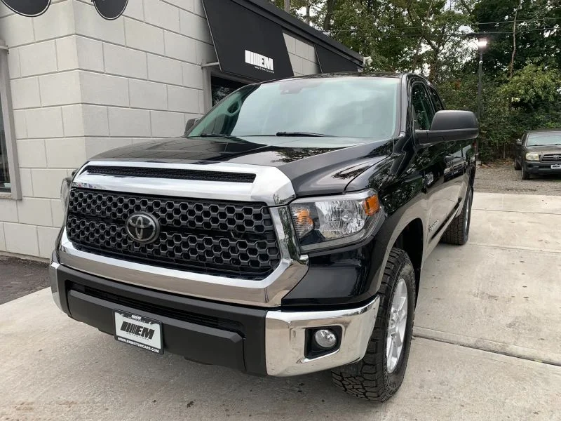 Used 2021 Black Toyota SR5 Pickup 4D 6 1/2 ft image 2