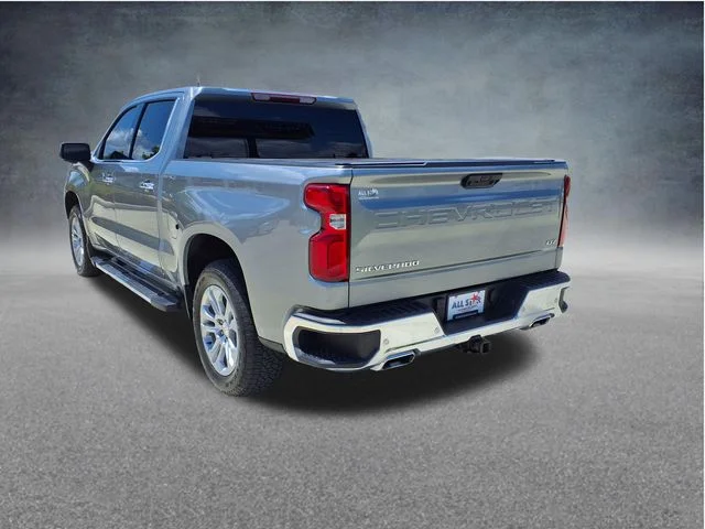 Used 2025 Gray Chevrolet LTZ image 6