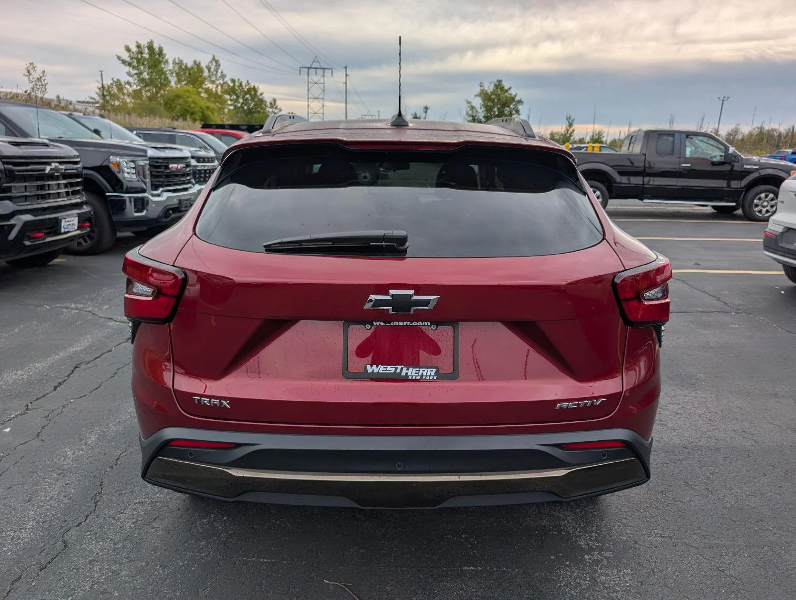 Used 2024 Crimson Metallic Chevrolet ACTIV image 7