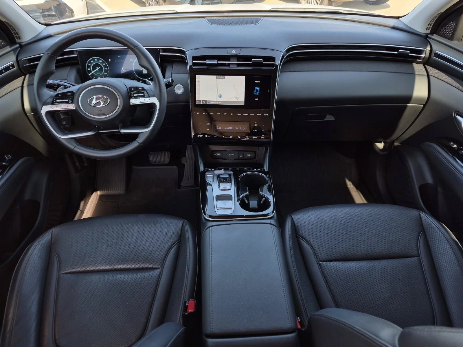 Used 2024 White Pearl Hyundai Limited image 19