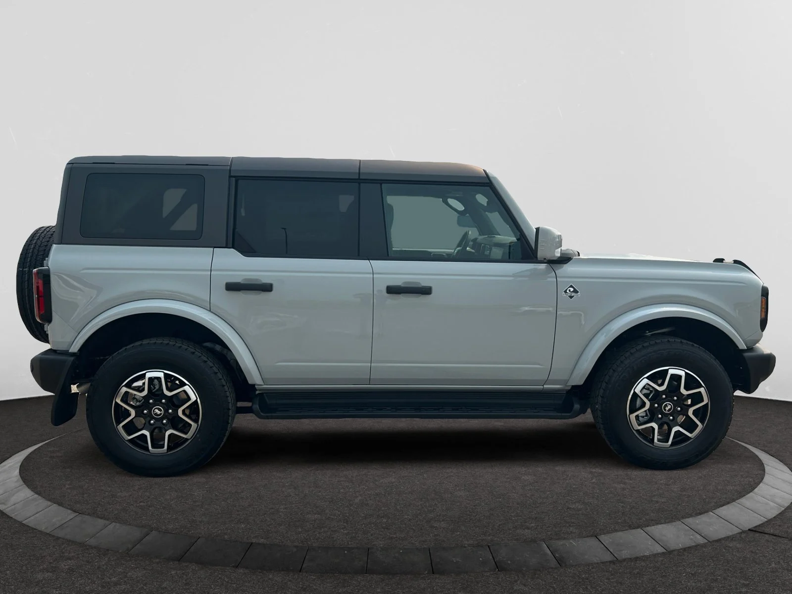 New 2026 Avalanche Grey Ford Outer Banks image 6