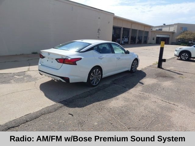 Used 2023 Pearl White Nissan 2.5 SL image 4