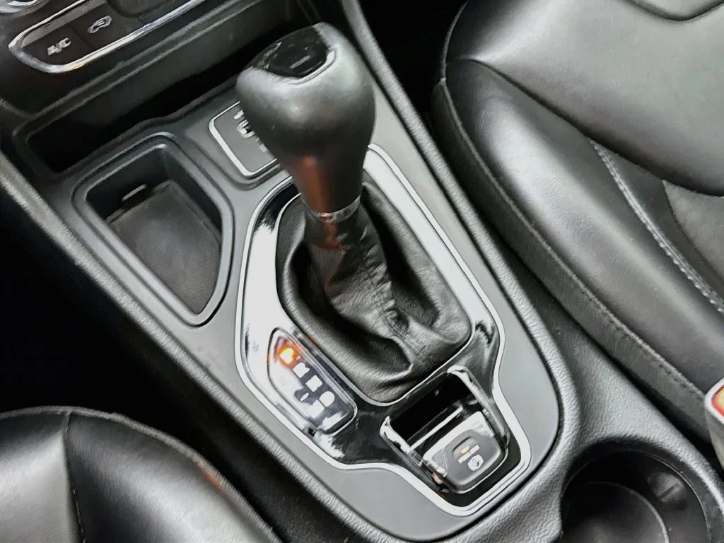 Used 2019 Black Jeep Latitude Plus image 21